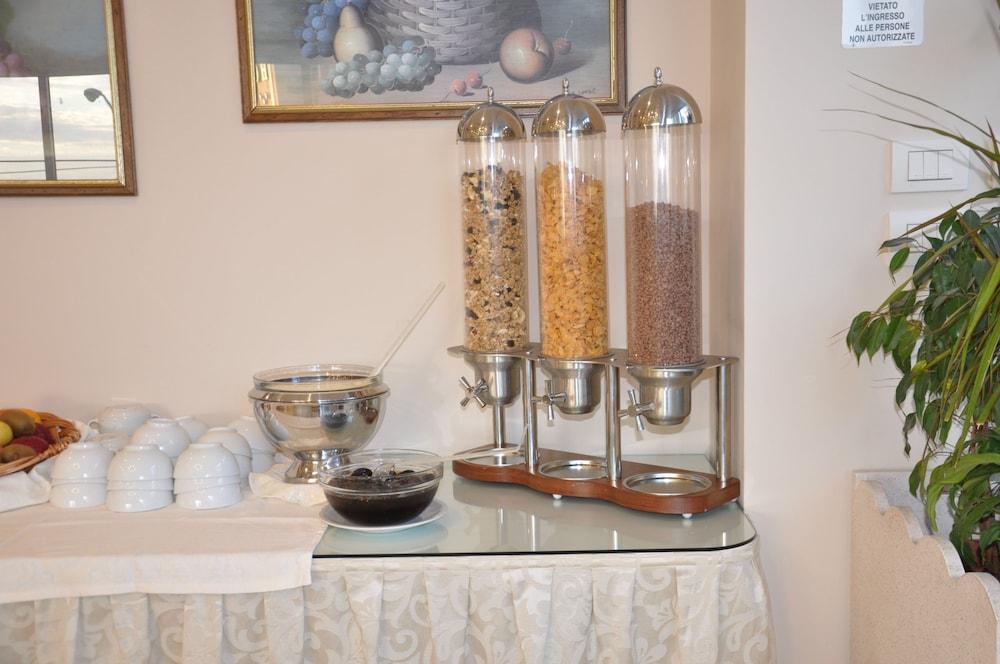 Hotel Sole Mio Rimini Luaran gambar