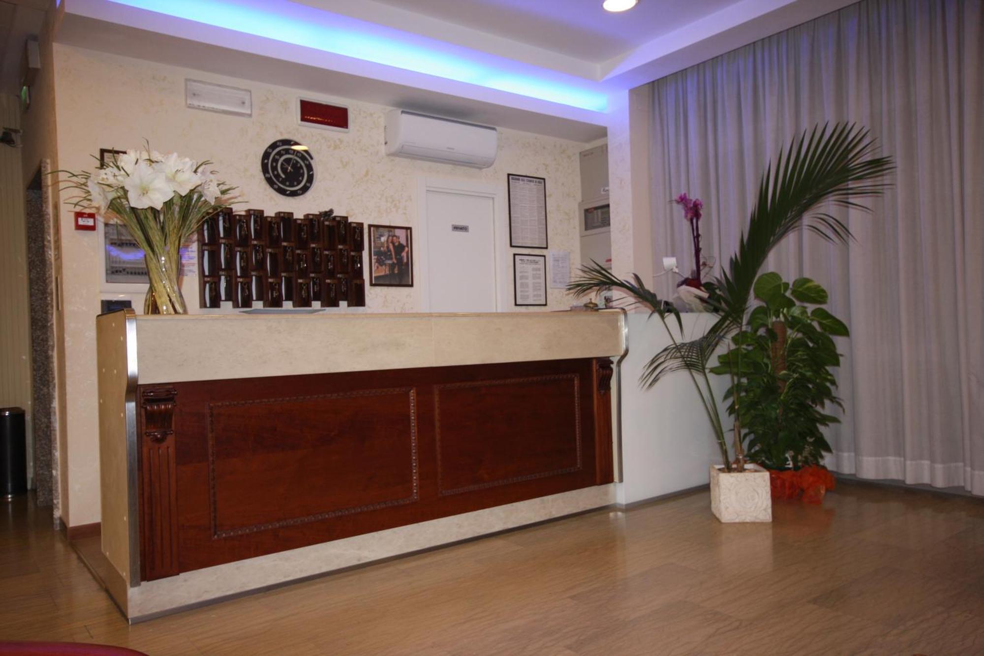 Hotel Sole Mio Rimini Luaran gambar