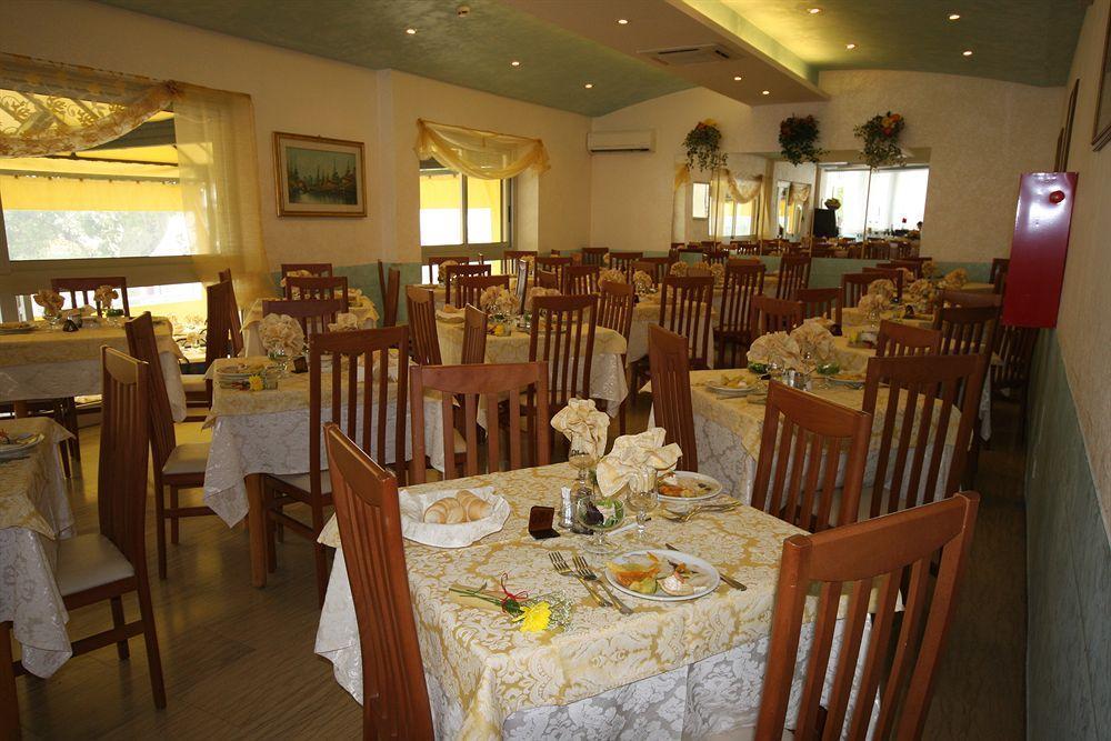 Hotel Sole Mio Rimini Luaran gambar