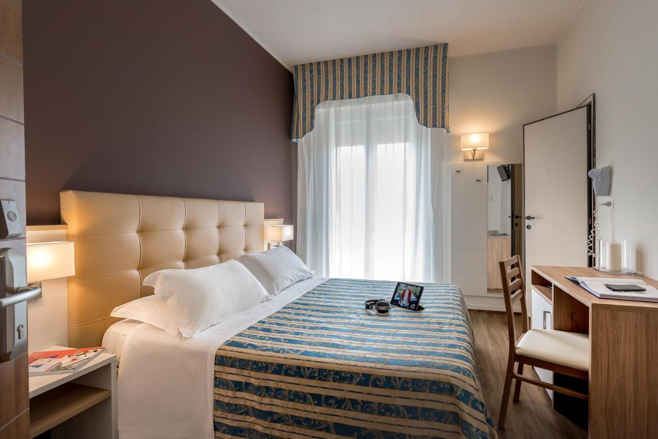 Hotel Sole Mio Rimini Luaran gambar
